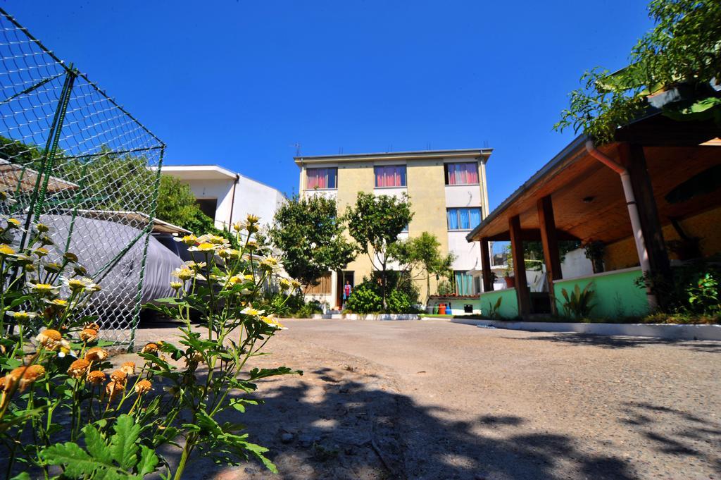 Pemaj Hostel Shkodër Eksteriør bilde